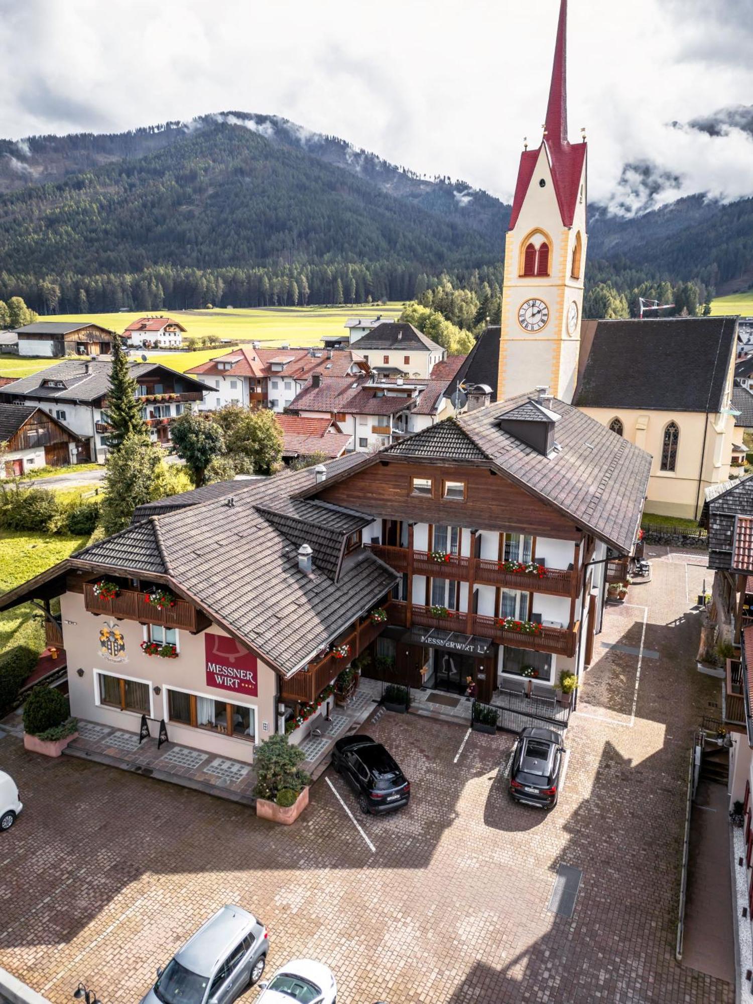 Geniesserhotel Messnerwirt Valdaora Esterno foto