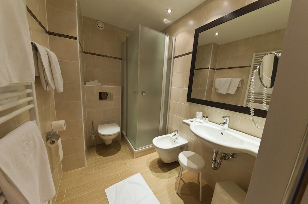 Geniesserhotel Messnerwirt Valdaora Esterno foto